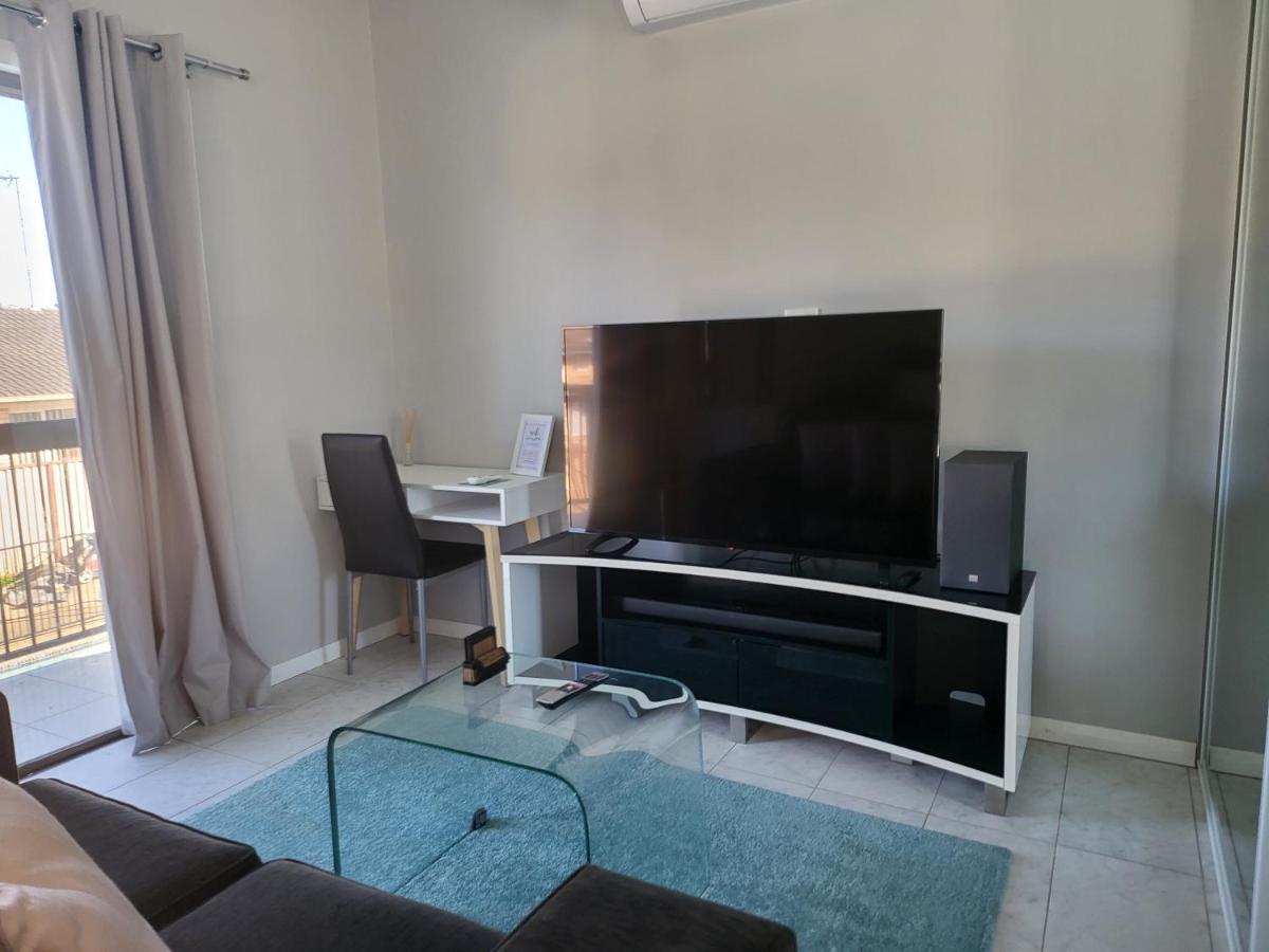 T&V Suites 윈저 외부 사진